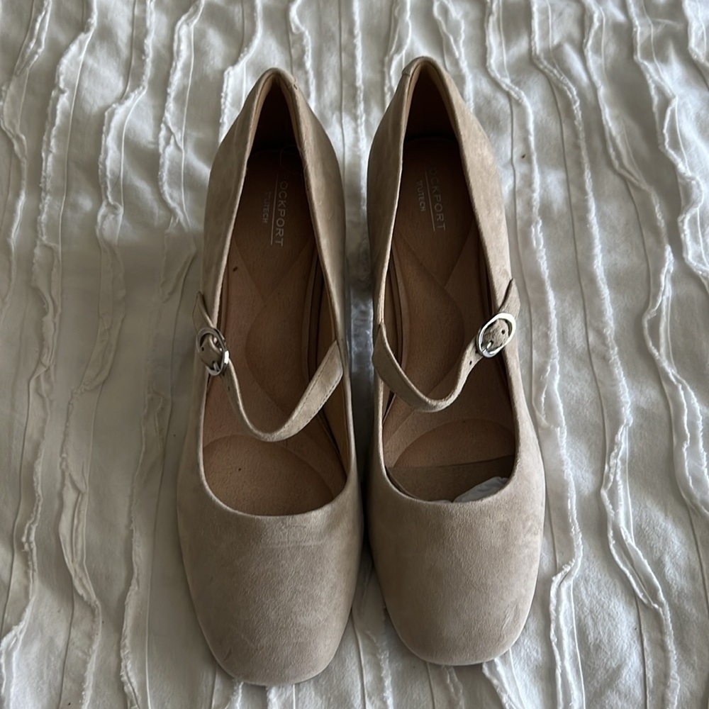 Rockport Suede Block Heel Shoes - Picture 2 of 11
